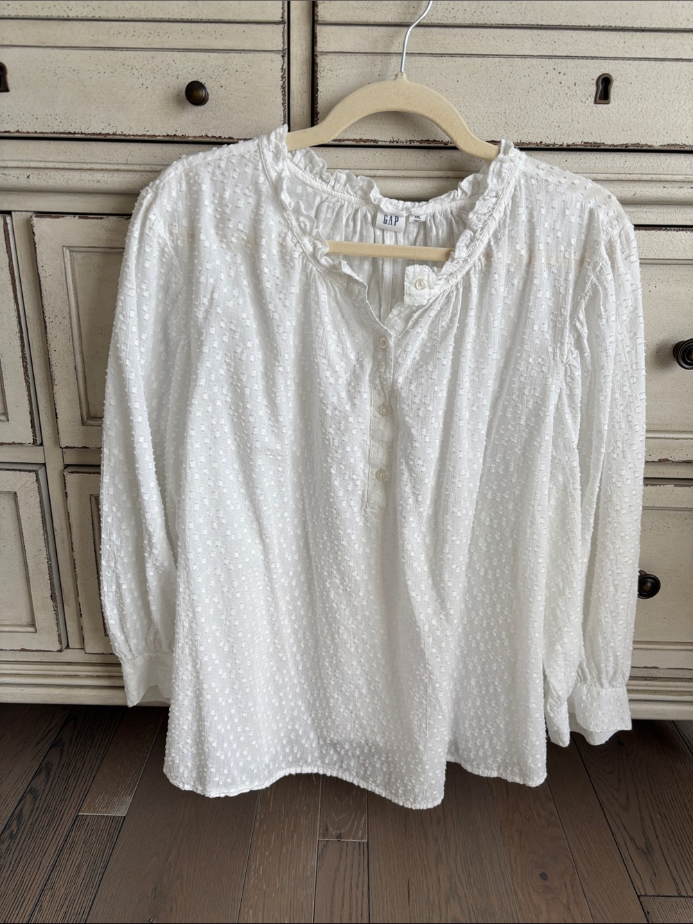 GAP White Swiss Dot Ruffle-Neck Peasant Blouse